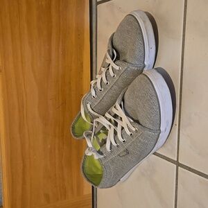 Vans low top sneaker